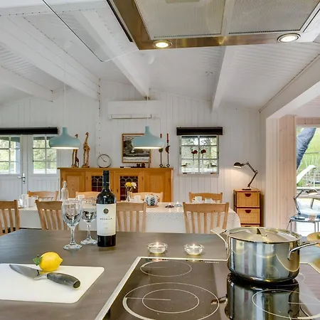Дом отдыха Hardina - 300m From The Sea By Interhome Martofte